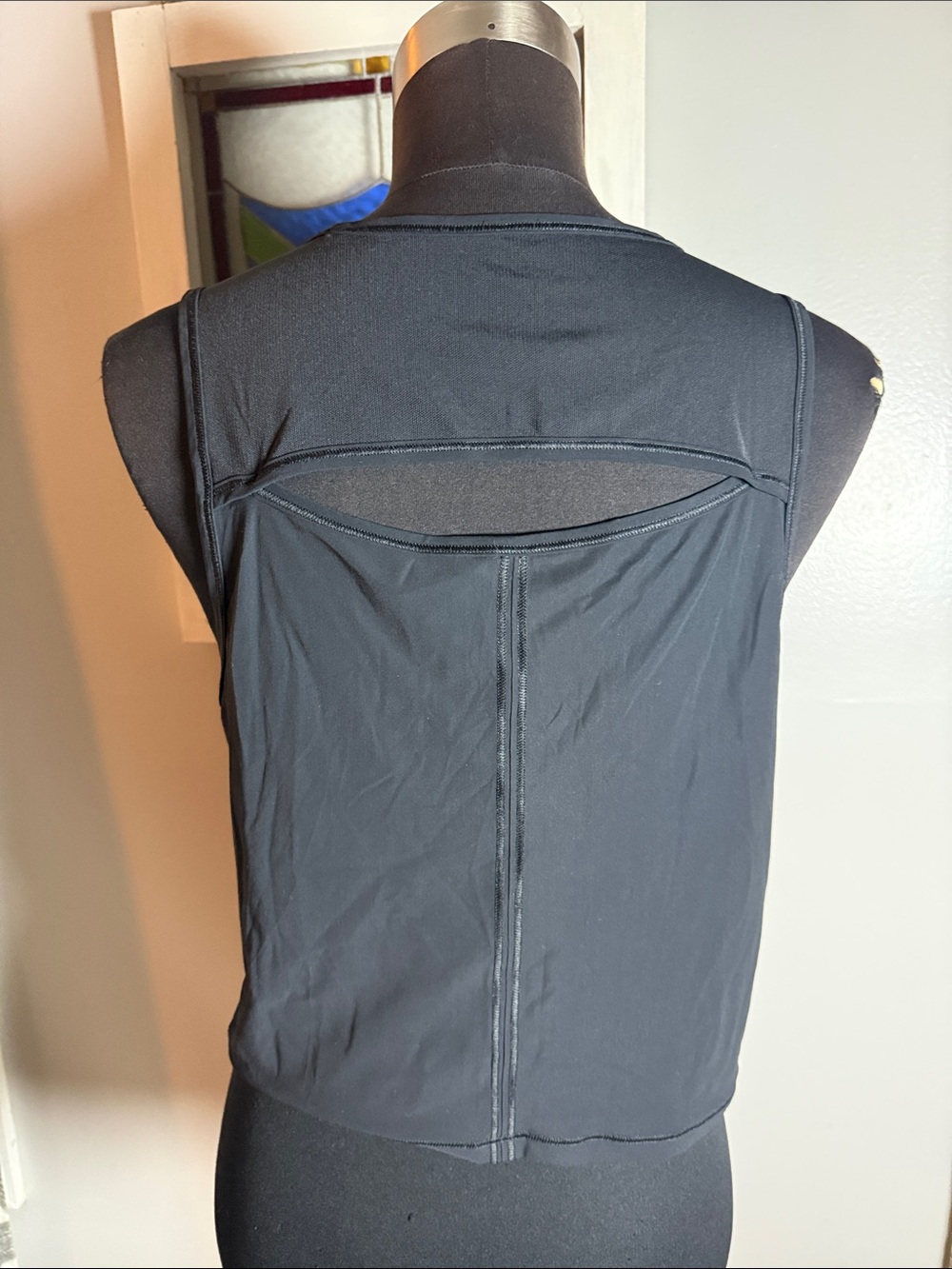Lululemon Sculpt Cropped Black Athletic Tank Top – Performance Cutout Back SZM - Picture 5 of 7
